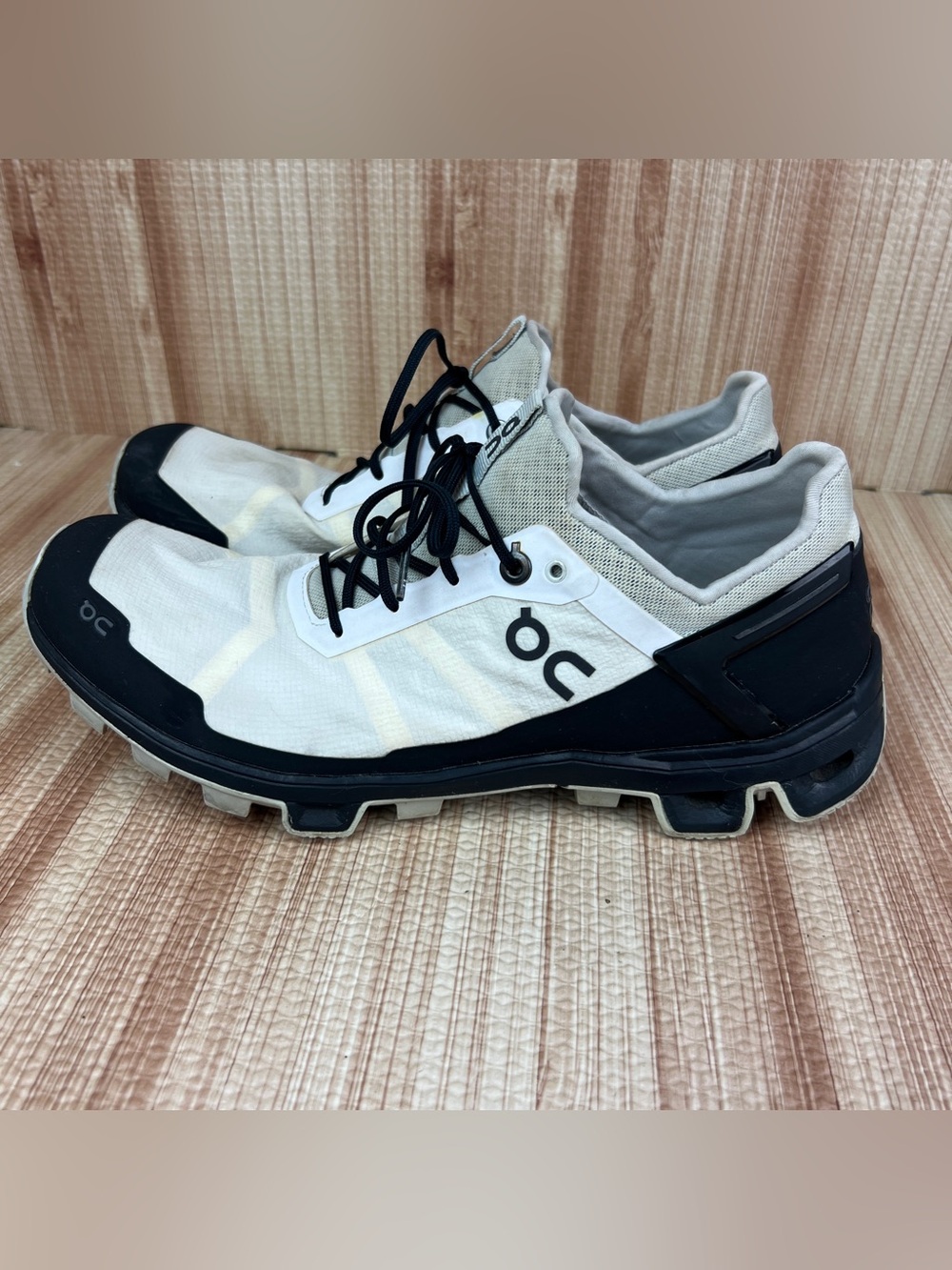On Cloud Cloudventure Peak White Black Trail Running Shoes Womens 9.5 - Picture 5 of 12